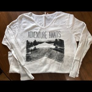 Adventure Awaits - Long Sleeve T-shirt